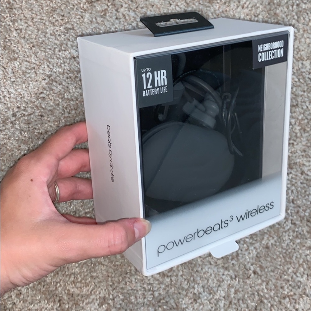 powerbeats 3 wireless headphones